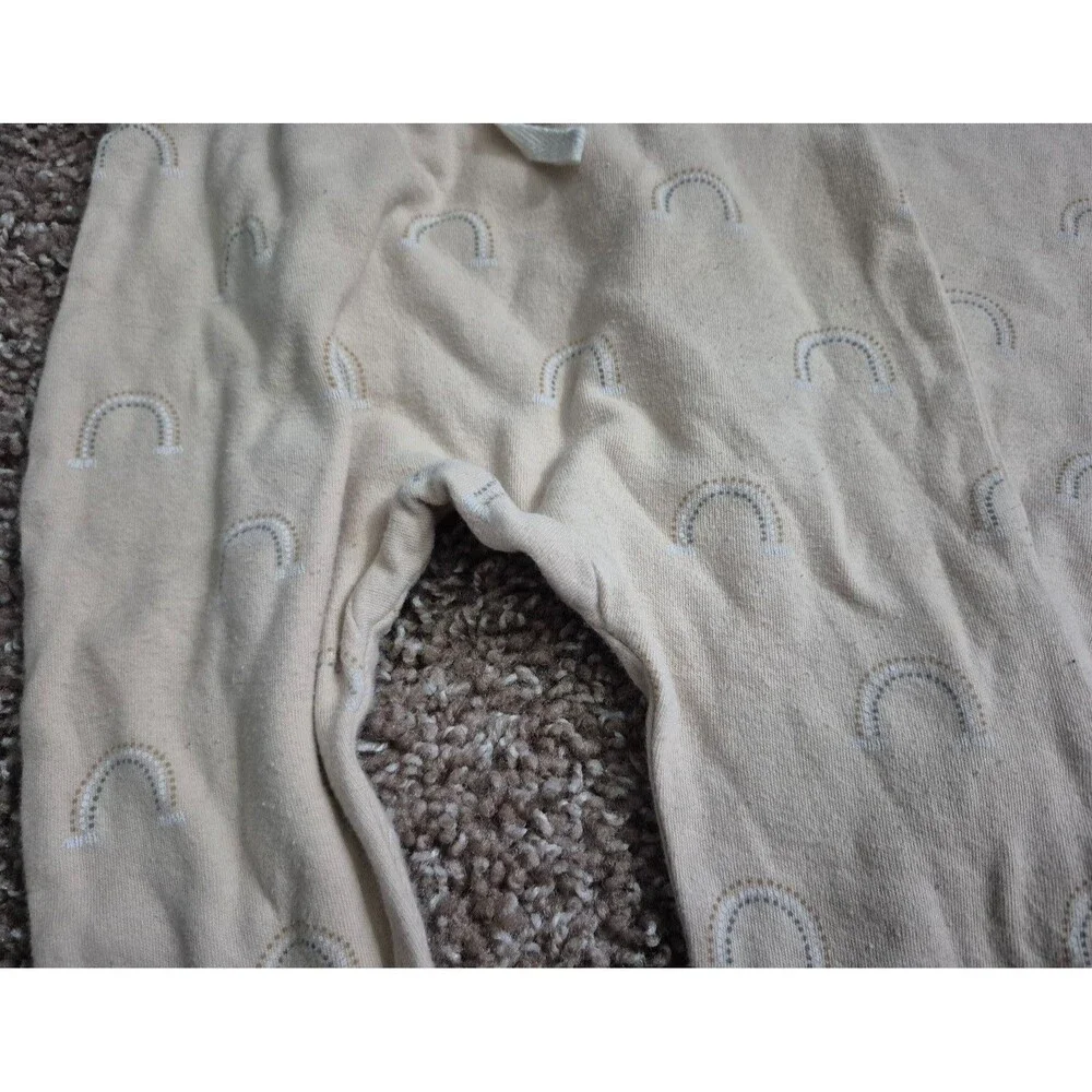 Quincy Mae 2 piece set size 12-18 months play condition